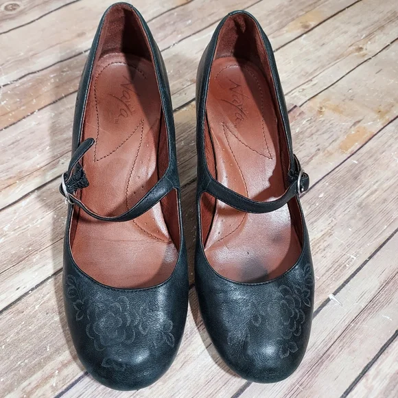 Naya black floral Chalice Mary Jane heels 8.5 - Picture 2 of 12